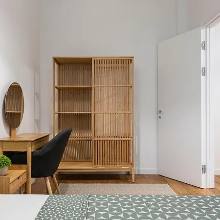 Vertigo One Bedroom Apartment-free Private Parking