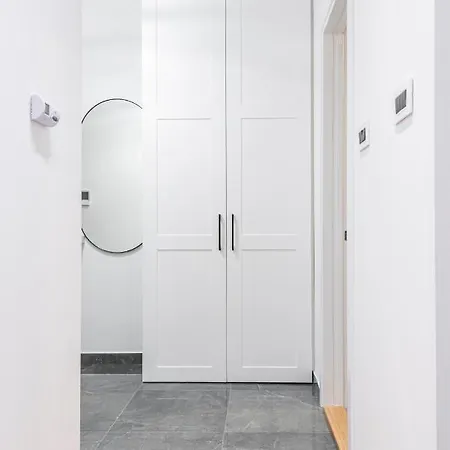 Vertigo One Bedroom Apartment-free Private Parking Novi Sad