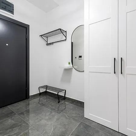 Vertigo One Bedroom Apartment-free Private Parking Apartment