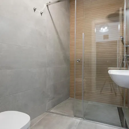 Vertigo One Bedroom Apartment-free Private Parking Novi Sad